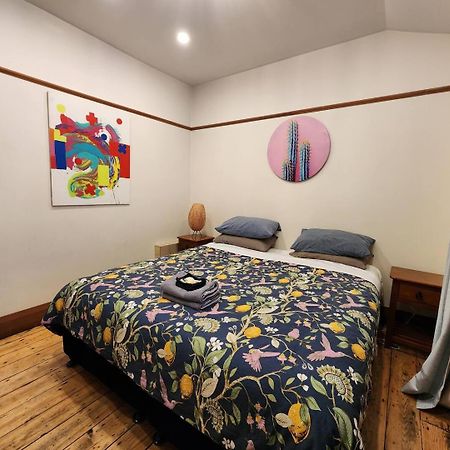 A Stone'S Throw From Town Main House Hotel Dunedin Buitenkant foto