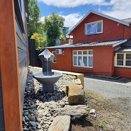 A Stone'S Throw From Town Main House Hotel Dunedin Buitenkant foto